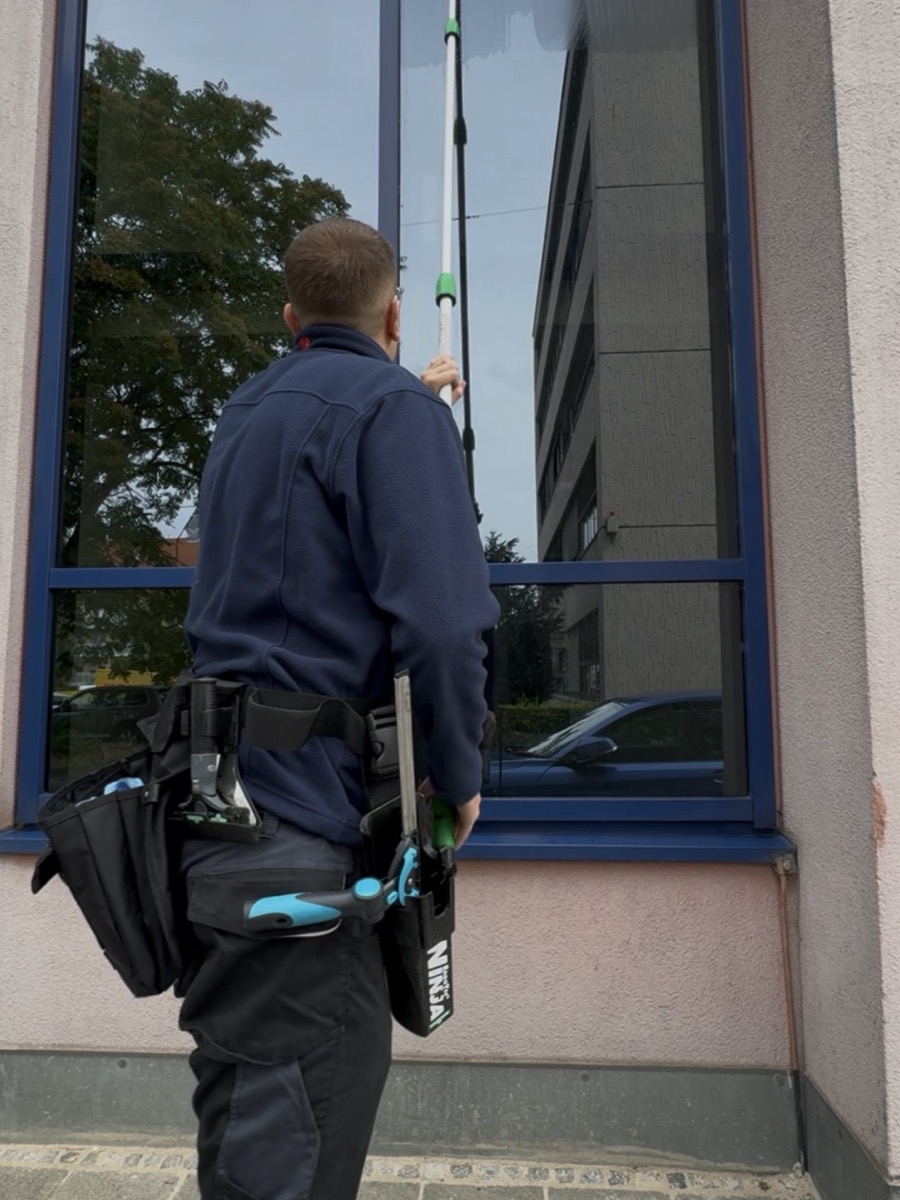 Fensterreinigung im Einsatz